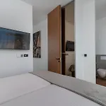 Penthouse Majestic 트로기르