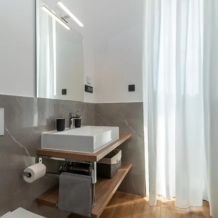 Apartment Penthouse Majestic *