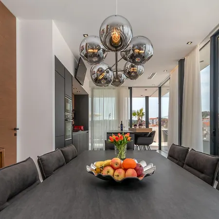 Apartment Penthouse Majestic Trogir