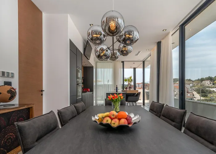 Apartment Penthouse Majestic Trogir