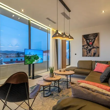 Penthouse Majestic
